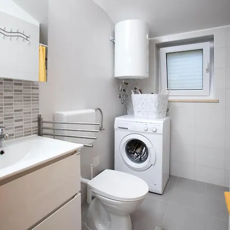 Appartamento Goldfinch Estate *
